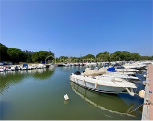studio à la vente -   83400  HYERES, surface 21 m2 vente studio - UBI475085975
